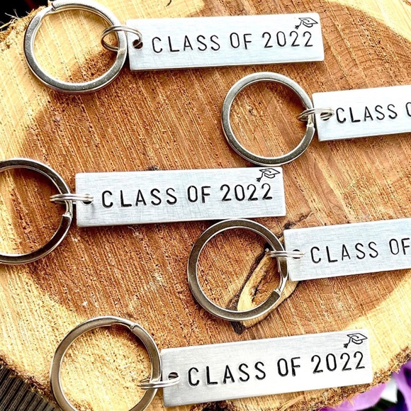 Class of 2022 Keychain - Graduation Keychain- Graduation Gift- Grad Gift - Picture 2 of 2